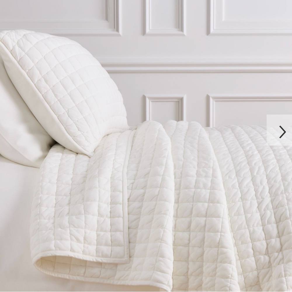 NWT West Elm Queen Tencel Modal Box Quilt White